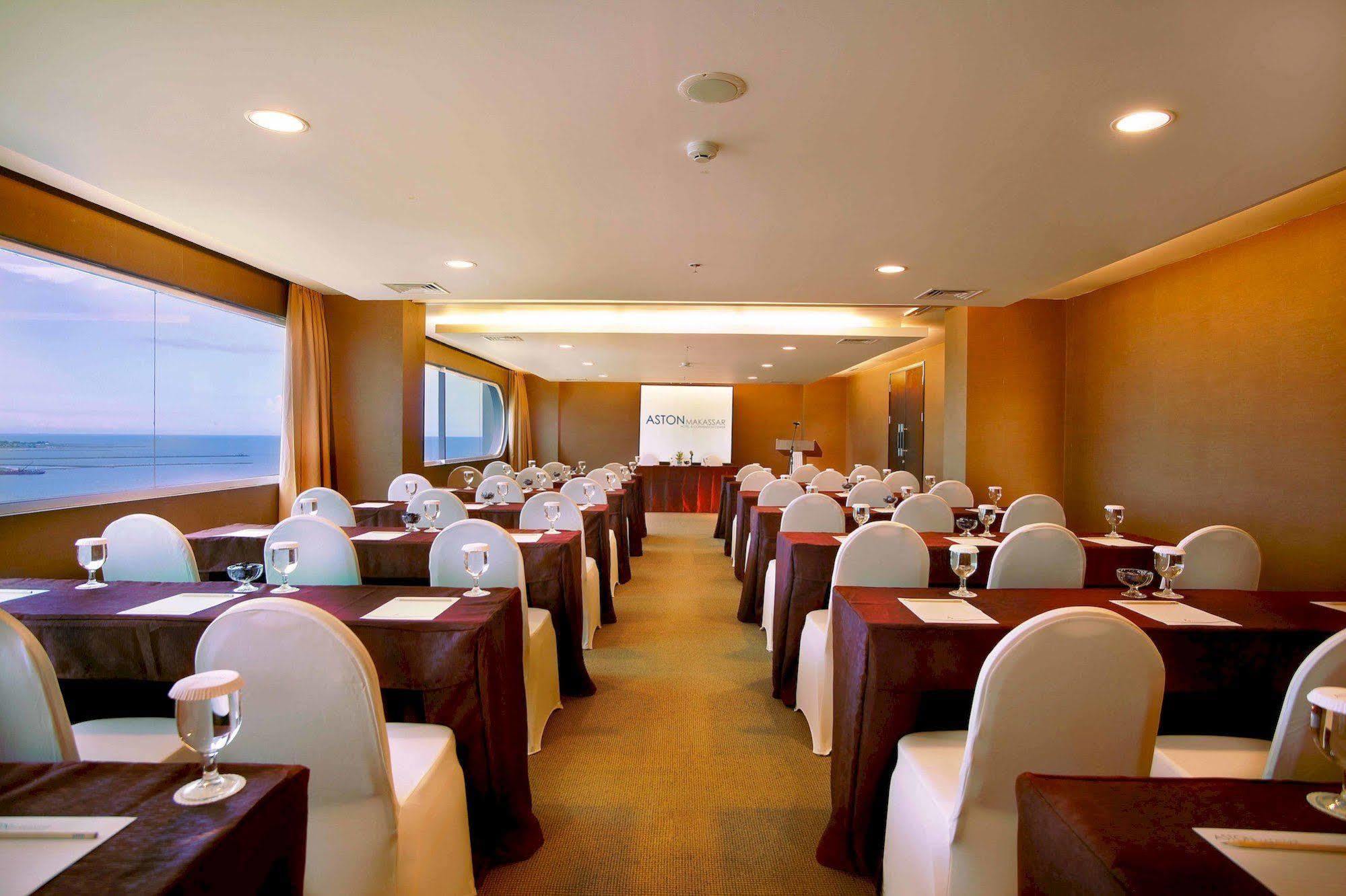 Aston Makassar Hotel & Convention Center Eksteriør billede